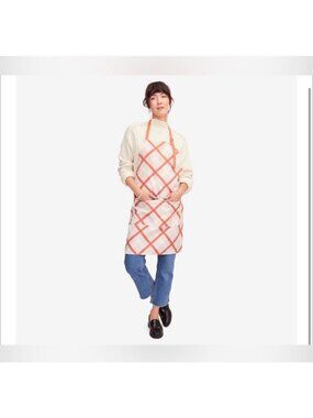 SEWING DOWN SOUTH Red Plaid Apron NEW in package